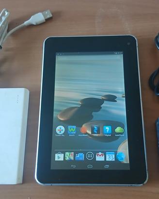TABLET ACER DA 8 POLLICI,PIU ACCESSORI