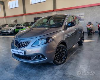 Lancia Ypsilon 1.0 FireFly Hybrid Gold