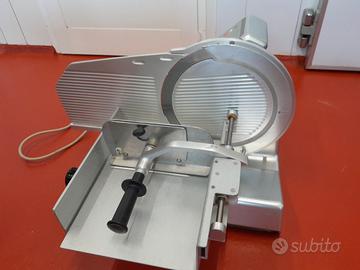 AFFETTATRICE PROFESSIONALE BIZERBA 380 V