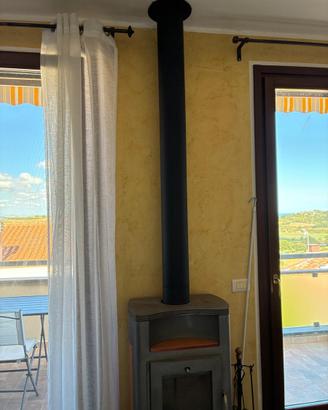 Stufa a legna in ghisa/acciaio – usata