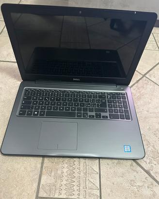 Notebook Dell Inspiron 15 5567