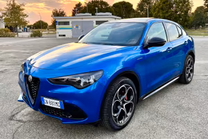 Alfa Stelvio M1 Autocarro