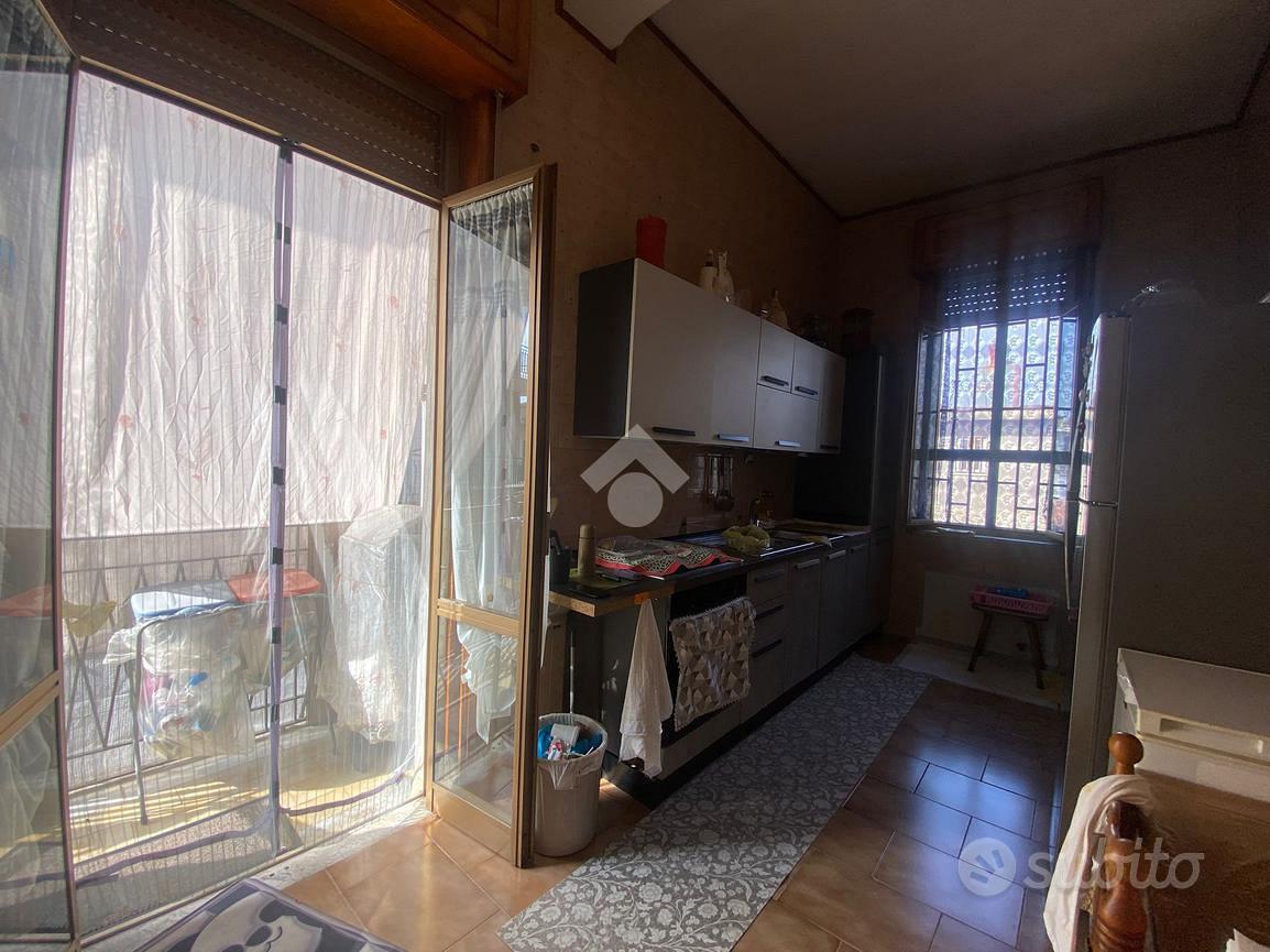 4 LOCALI A GRUMO NEVANO - Vista 3