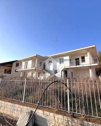 3 LOCALI A PRALORMO