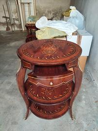 Tavolino d antiquariato 