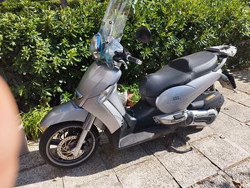 scarabeo 400 light 
