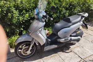 scarabeo 400 light 