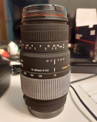 Obiettivo Sigma 70-300 mm F4-5.6