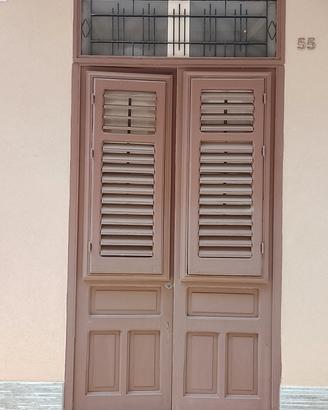 persiana in legno alla veneziana 