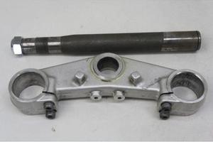 PIASTRA FORCELLA INFERIORE YAMAHA FZS 1000 FAZER