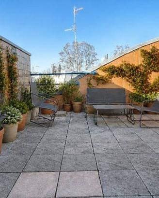 Attico / Mansarda di 123 m² con 3 locali e box aut