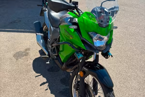 Kawasaki versys 300 moto
