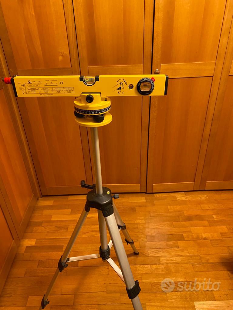 Livella Laser 4 In 1 Con Ventosa Elettronica E Raccolta Polvere | Per Appendere Quadri, Pittura, Lavori Di Ristrutturazione | Batteria Ricaricabile 1800 MAh