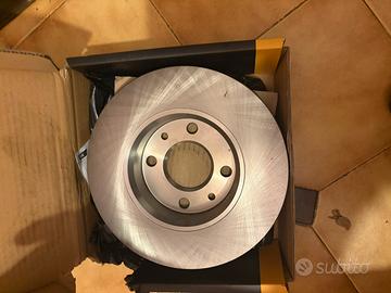 Pezzi di ricambio per fiat punto 2000