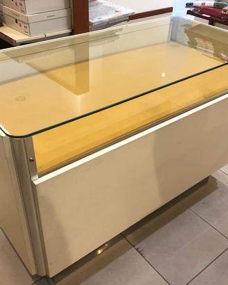 Arredamento negozio