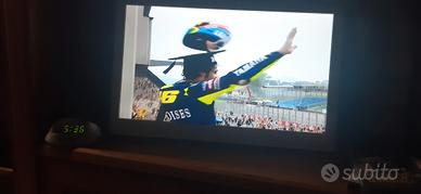 Casco e dvd Valentino