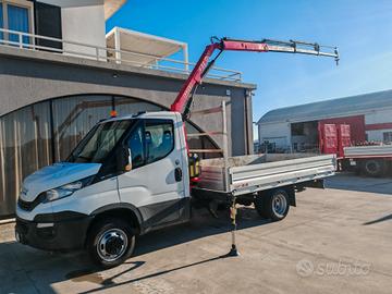 Iveco Daily 35C15 cassone con gru Fassi