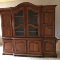 Credenza il legno massiccio