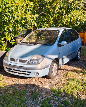 Renault Scenic intera o ricambi