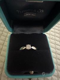 Solitario Diamante taglio brillante Tiffany