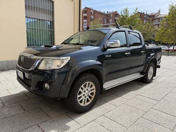 Toyota Hilux 3.0 D-4D 4WD 4p. DC Stylex