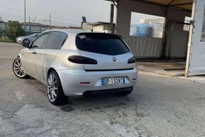 Alfa Romeo 147