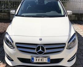 MERCEDES-BENZ B 180 d Automatic Sport