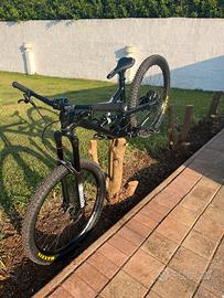 YT CAPRA 27.5