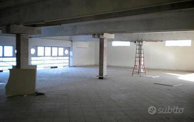 Deposito mobili scatole