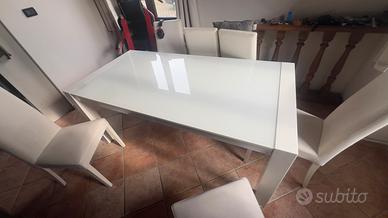 Tavolo vetrato + 6 sedie