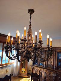 Lampadario in ottone in stile 18 candele