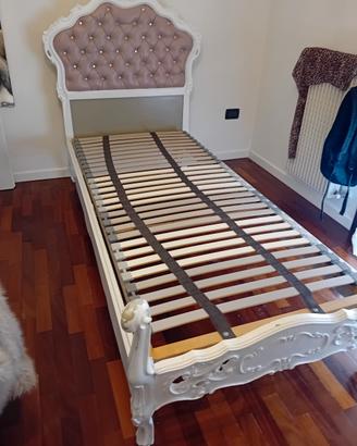 letto e comodino 
