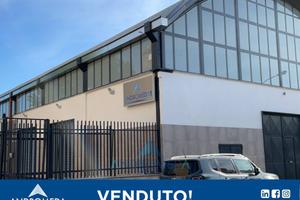 Immobile di 700 m² a Arzano