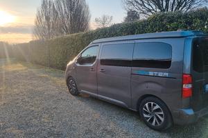 Vanster by Possl su base Citroen space tourer