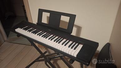 Tastiera a 61 tasti Yamaha NP-12 