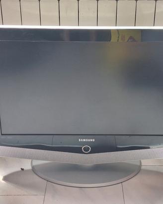 3 tv funzionanti
