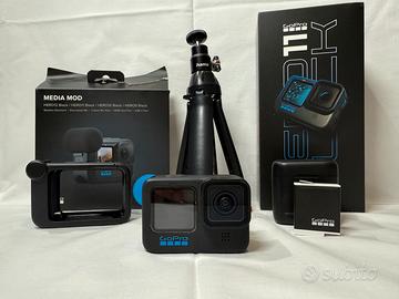 GoPro Hero 11 Black + Mediamod e accessori