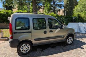 Renault Kangoo 4x4 1.6 benzina 2004