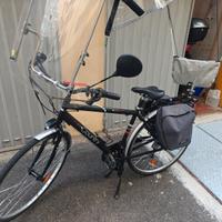 Bici con tetto antipioggia rimovibile