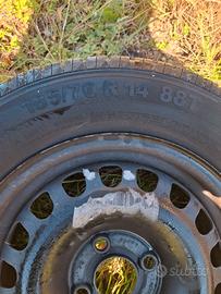 Pneumatico + cerchio 185/70 R14