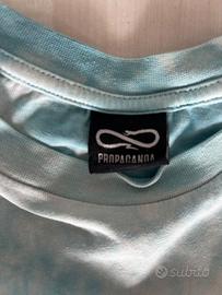 T-shirt Propaganda Blu Tie-Dye - Simbolo Iconico