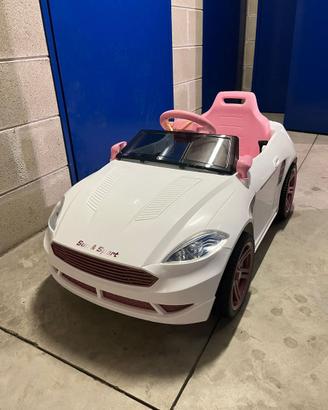 Auto elettrica bambina Sun & Sport NUOVA mai usata