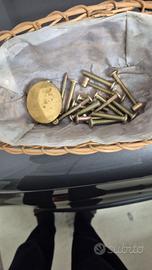 Mobili in legno vero da gisrdinono veranda