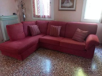 Divano in tessuto