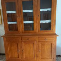 Mobile in stile arte povera e mobiletto porta TV