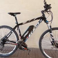 Bicicletta MTB a pedalata assistita 