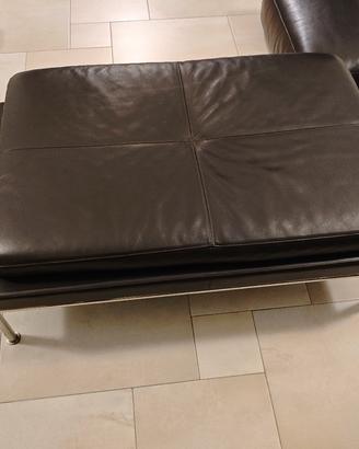 tavolino- pouf in vera pelle testa di moro.
