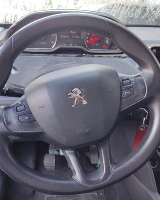 Volante PEUGEOT 208 del 2012