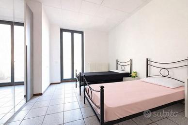 Due posti letto in doppia in centro a VARESE