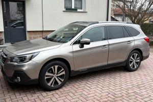 Outback V 2018 2.5i Premium Lineartronic